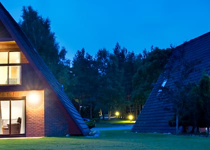 view of hotel exterior